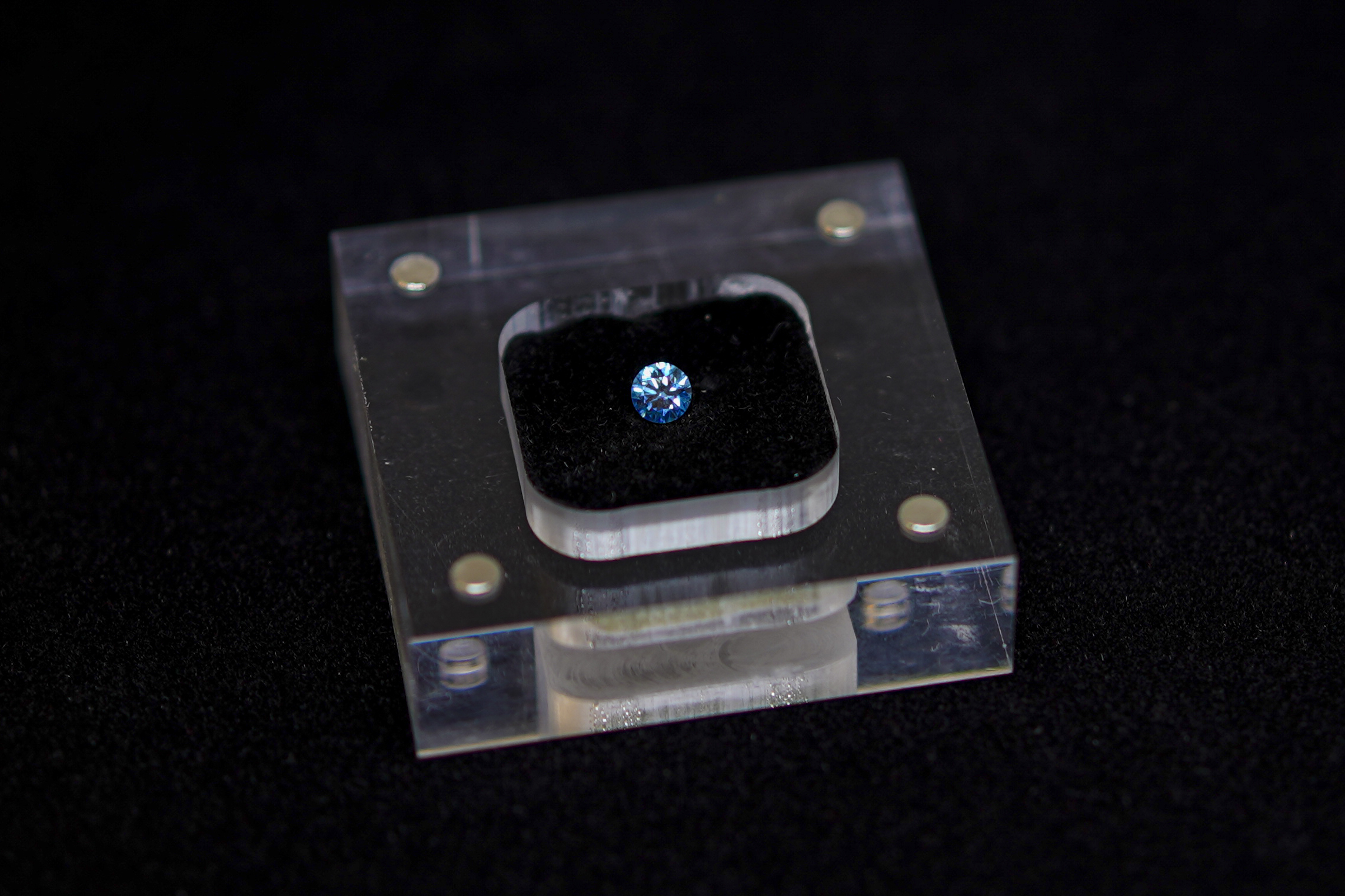 Diamond in laboratory